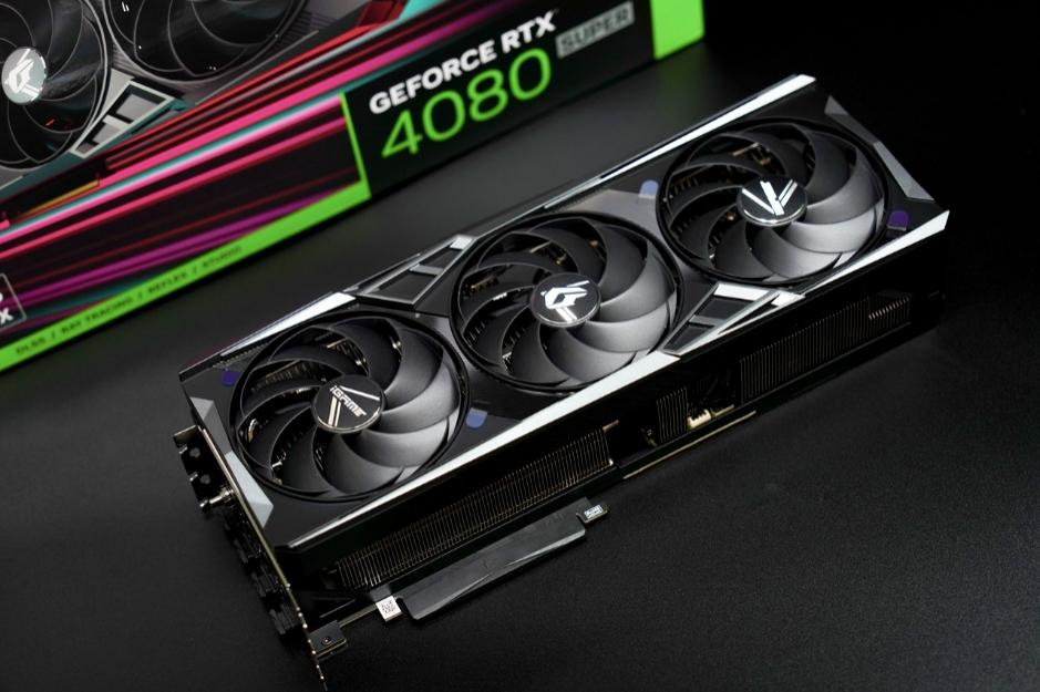 大刀背刺4080!iGame RTX 4080 SUPER火神首发评测